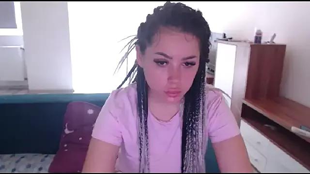 LovelyJulliette from StripChat is Freechat