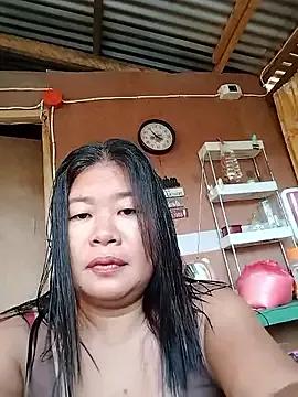 Lovelywoman43 from StripChat is Freechat