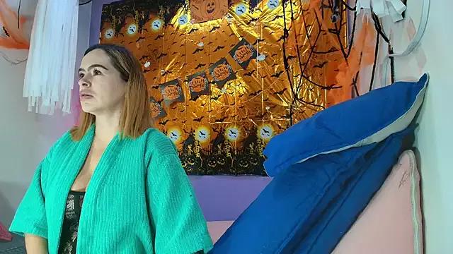 lu_mystic from StripChat is Freechat