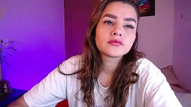 Lu_perez from StripChat is Freechat