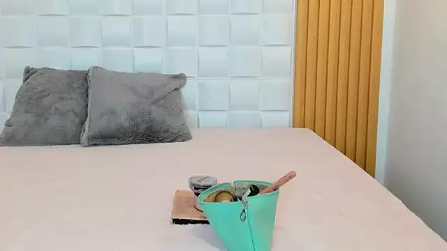 Customizable and immersive: Energize your taste buds and checkout our delicious choice of amateur cams liveshows with excited livestreamers getting their sweet physiques pounded with their beloved vibrating toys.