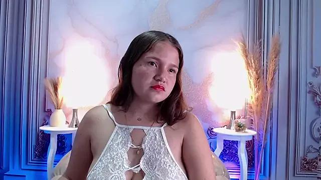 LuccyMilky from StripChat is Freechat