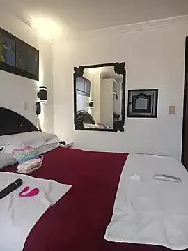 Lucy_colee from StripChat is Freechat