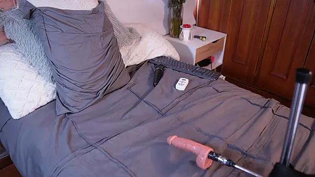 Customizable and immersive: Energize your taste buds and checkout our delicious choice of amateur cams liveshows with excited livestreamers getting their sweet physiques pounded with their beloved vibrating toys.