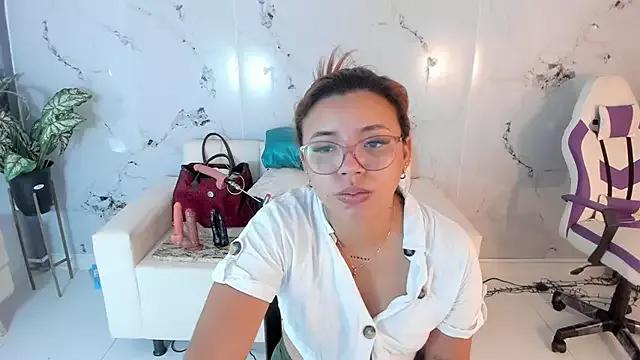 Customizable and immersive: Energize your taste buds and checkout our delicious choice of amateur cams liveshows with excited livestreamers getting their sweet physiques pounded with their beloved vibrating toys.