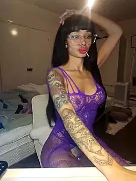 LucyMiax from StripChat is Freechat