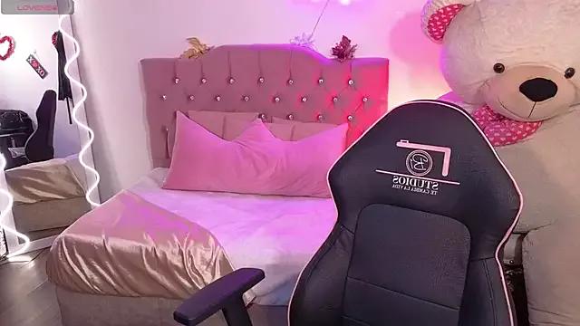 Customizable and immersive: Energize your taste buds and checkout our delicious choice of amateur cams liveshows with excited livestreamers getting their sweet physiques pounded with their beloved vibrating toys.
