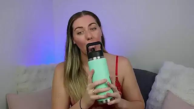 Lulu_berkeley from StripChat is Freechat