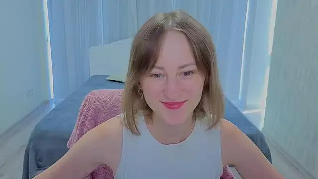 LuluChiiii from StripChat is Freechat
