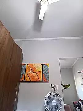 Luna75t from StripChat is Freechat