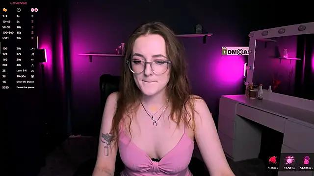 Customizable and immersive: Energize your taste buds and checkout our delicious choice of amateur cams liveshows with excited livestreamers getting their sweet physiques pounded with their beloved vibrating toys.