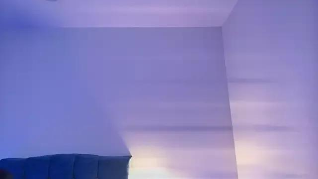 Luna_McClean from StripChat is Freechat