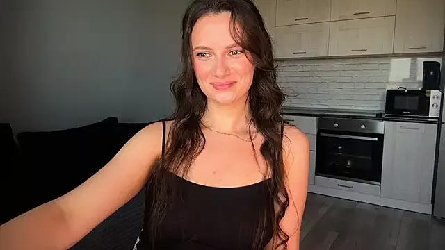 Luna_Raee from StripChat is Freechat
