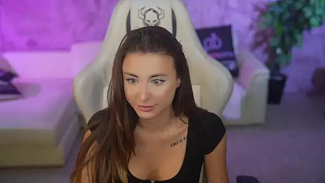Customizable and immersive: Energize your taste buds and checkout our delicious choice of amateur cams liveshows with excited livestreamers getting their sweet physiques pounded with their beloved vibrating toys.