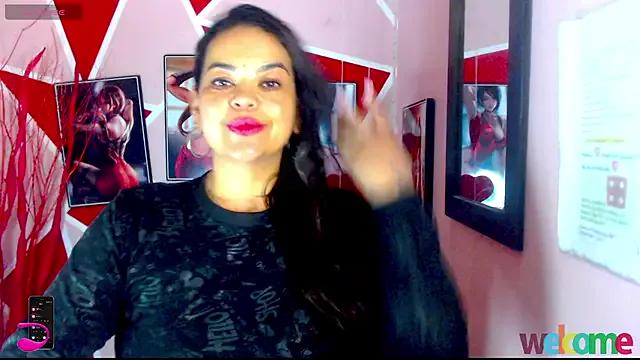 luna_seduce from StripChat is Freechat