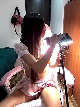Customizable and immersive: Energize your taste buds and checkout our delicious choice of amateur cams liveshows with excited livestreamers getting their sweet physiques pounded with their beloved vibrating toys.