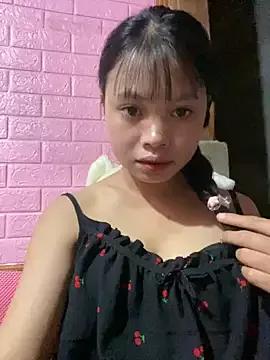 LunaBerry18 from StripChat is Freechat