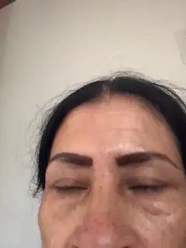 LunaBurns from StripChat is Freechat