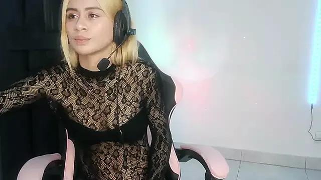 Customizable and immersive: Energize your taste buds and checkout our delicious choice of amateur cams liveshows with excited livestreamers getting their sweet physiques pounded with their beloved vibrating toys.