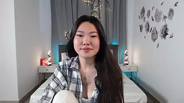 Photos of LunaPurrr from StripChat is Freechat
