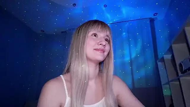LunaXLoverx from StripChat is Freechat