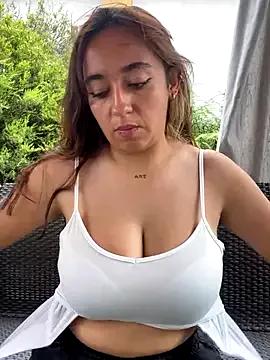 LuPink_ from StripChat is Freechat