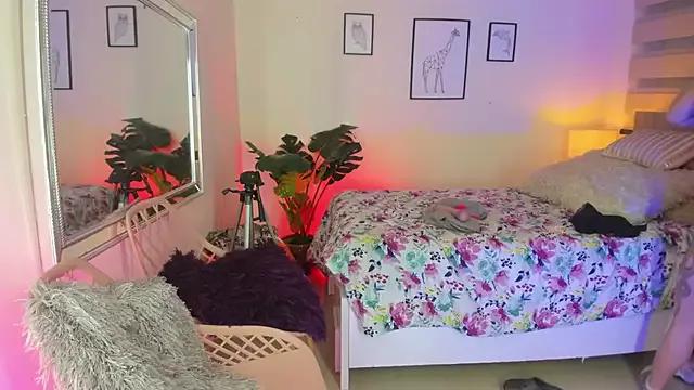 LusyKitty from StripChat is Freechat