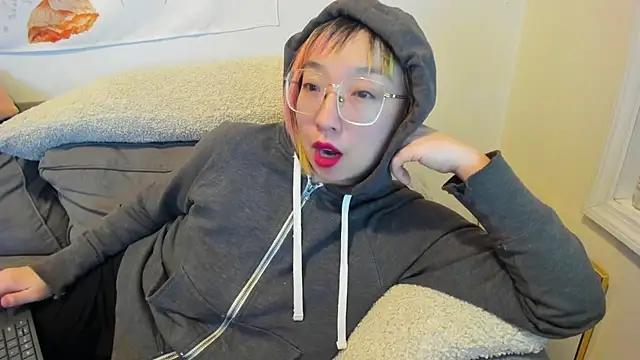 Customizable and immersive: Energize your taste buds and checkout our delicious choice of amateur cams liveshows with excited livestreamers getting their sweet physiques pounded with their beloved vibrating toys.