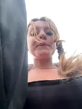 MADAME-ARLETTE from StripChat is Freechat
