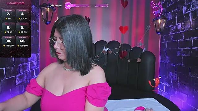 Madame_Jay from StripChat