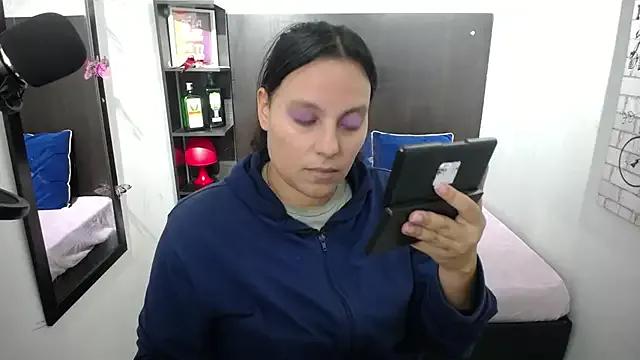 maggy_diamond from StripChat is Freechat