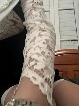 Photos of MaiHoang2k from StripChat is Freechat