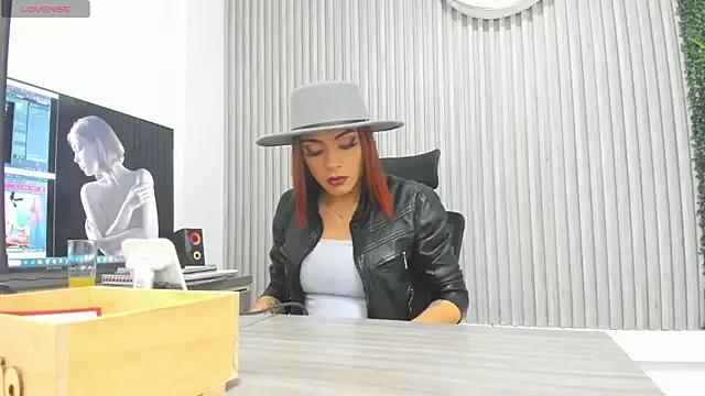 Maiskeen_Zamara from StripChat is Freechat