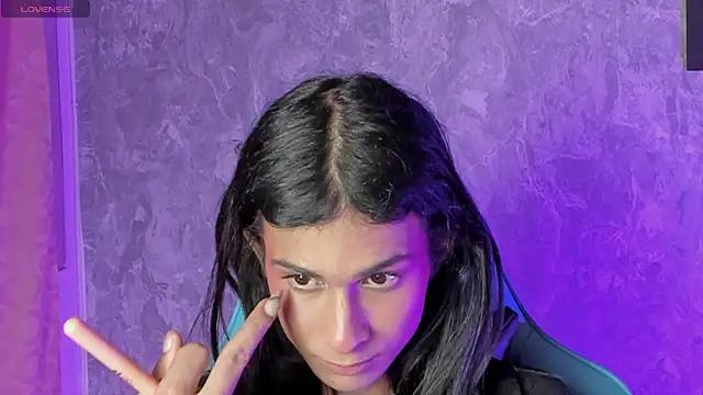 Mara_friendboy699 from StripChat