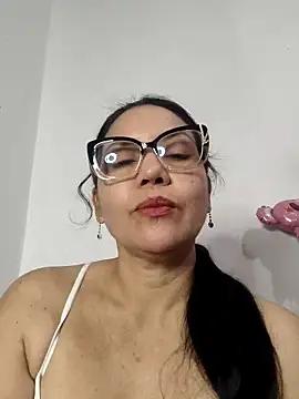 Maria20Fer from StripChat is Freechat