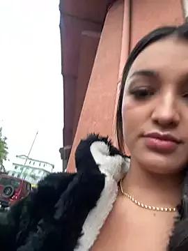 MariaaQueen from StripChat is Freechat
