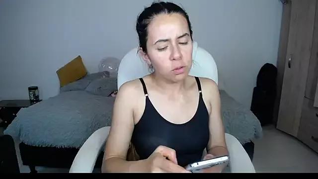 Customizable and immersive: Energize your taste buds and checkout our delicious choice of amateur cams liveshows with excited livestreamers getting their sweet physiques pounded with their beloved vibrating toys.