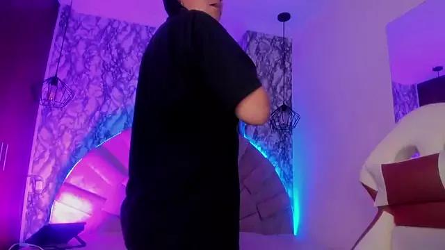 Mariam_s from StripChat is Freechat