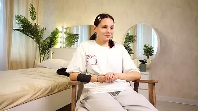 MariamBulman from StripChat is Freechat