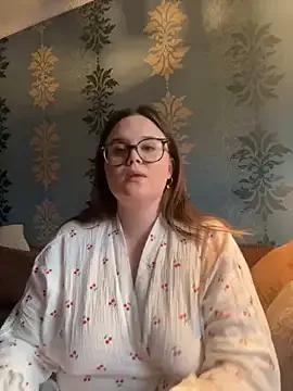 MariaMirabella from StripChat is Freechat