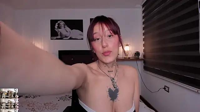Customizable and immersive: Energize your taste buds and checkout our delicious choice of amateur cams liveshows with excited livestreamers getting their sweet physiques pounded with their beloved vibrating toys.