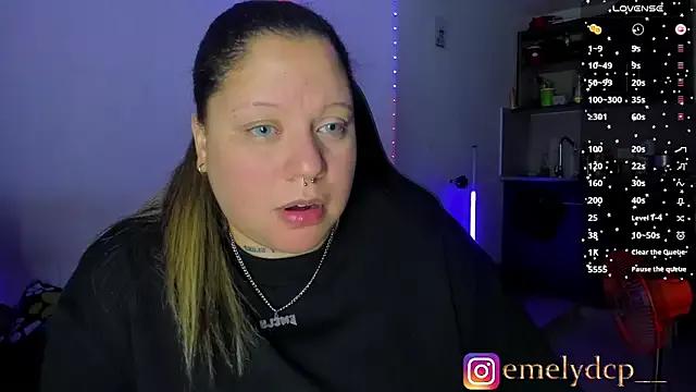 mariana_smittt from StripChat is Freechat