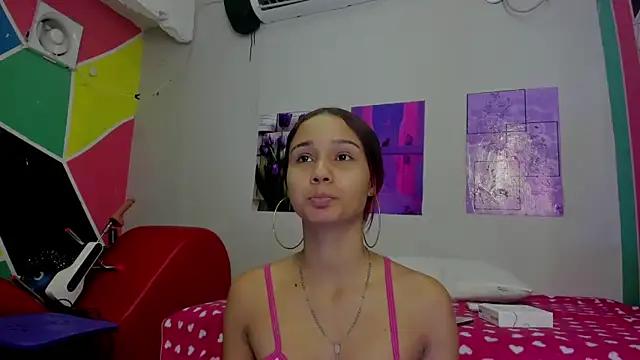 Customizable and immersive: Energize your taste buds and checkout our delicious choice of amateur cams liveshows with excited livestreamers getting their sweet physiques pounded with their beloved vibrating toys.