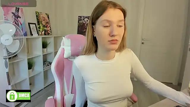 Customizable and immersive: Energize your taste buds and checkout our delicious choice of amateur cams liveshows with excited livestreamers getting their sweet physiques pounded with their beloved vibrating toys.