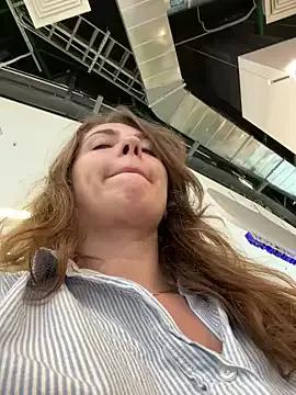 Photos of MariiD from StripChat is Freechat