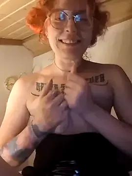 marijacucu from StripChat is Freechat