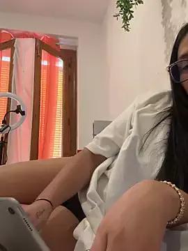 Mariluu_11 from StripChat is Freechat