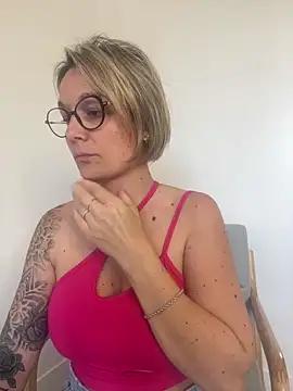 marinella07 from StripChat is Freechat