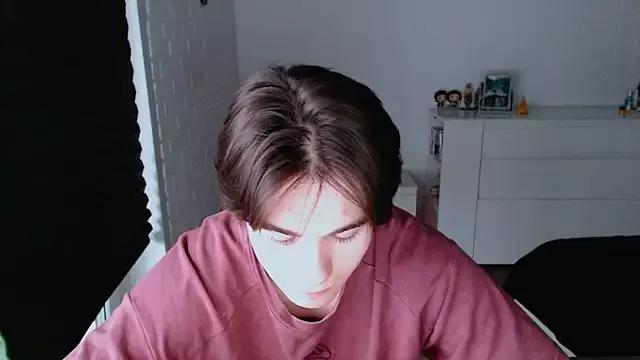 MarkusDean from StripChat is Freechat