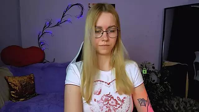 Customizable and immersive: Energize your taste buds and checkout our delicious choice of amateur cams liveshows with excited livestreamers getting their sweet physiques pounded with their beloved vibrating toys.